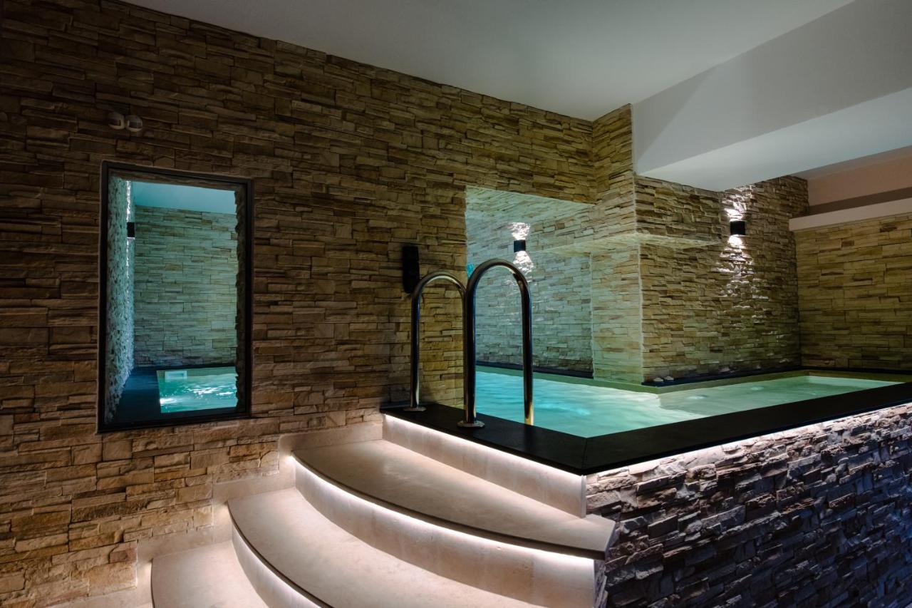Villa Mairi - 2 Private Pools & Game Room Near Athens Salamís Eksteriør bilde